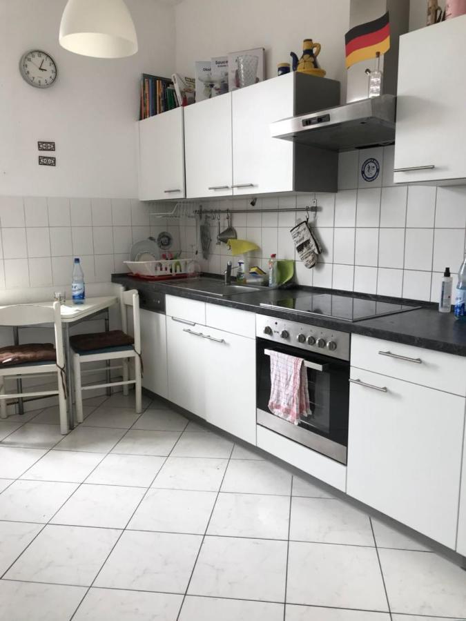 Von Privat, Grosses Zimmer Sehr Zentral In Bad Homburg Stadtmitte Bad Homburg vor der Hoehe Luaran gambar