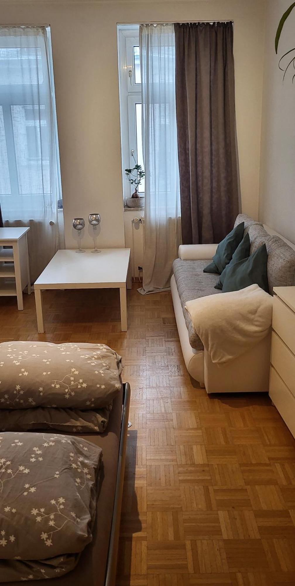 Von Privat, Grosses Zimmer Sehr Zentral In Bad Homburg Stadtmitte Bad Homburg vor der Hoehe Luaran gambar